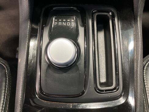 Used 2017 Chrysler 300 S image 16