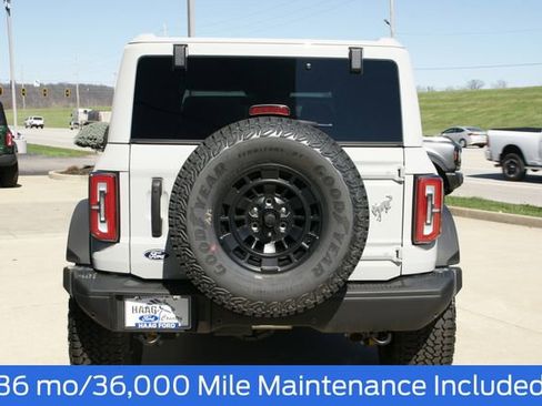 New 2026 Ford Bronco Badlands w/ Sasquatch Package AWD/4WD image 4