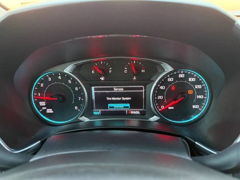 Used 2018 Chevrolet Equinox LT FWD image 29