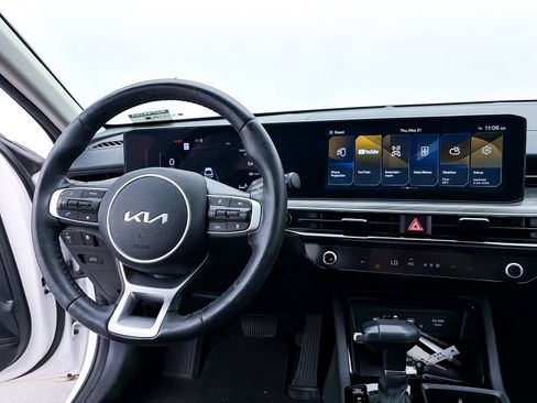 Used 2025 Kia K5 EX FWD image 7