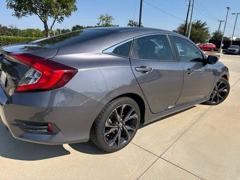 Used 2020 Honda Civic Sport image 3