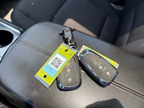 Used 2018 Chevrolet Malibu LT FWD image 26