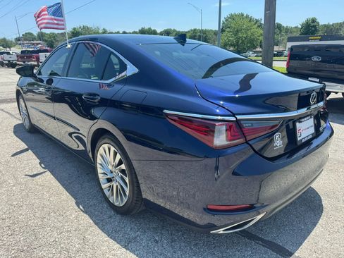 Used 2019 Lexus ES 350 w/ Accessory Package FWD image 7