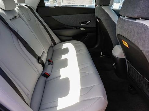New 2026 Hyundai Elantra Limited FWD image 22