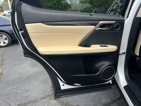 Used 2022 Lexus RX 350 AWD w/ Luxury Package image 17