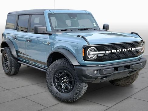 Used 2022 Ford Bronco Wildtrak image 2