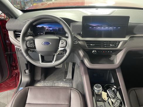 New 2026 Ford Explorer Platinum w/ LUX Leather Package AWD/4WD image 12