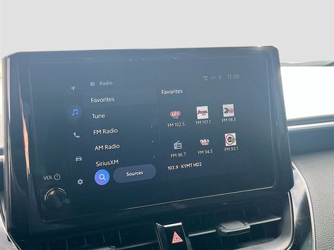 Used 2024 Toyota Corolla SE image 14