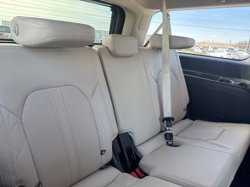 Used 2024 Ford Expedition Max Platinum image 27