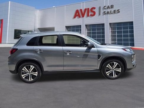 Used 2025 Mitsubishi Outlander Sport SE AWD/4WD image 5