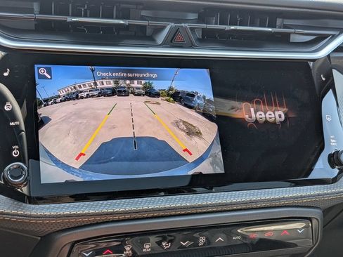 New 2026 Jeep Cherokee Limited AWD/4WD image 23