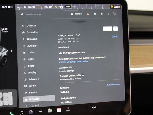 Used 2021 Tesla Model Y Long Range image 17