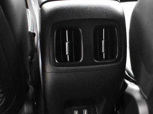 Used 2022 Hyundai Tucson Limited image 11