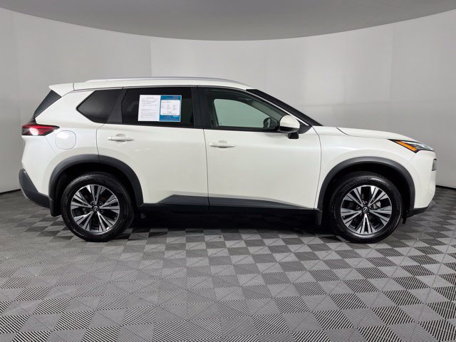 Used 2023 Nissan Rogue SV w/ SV Premium B Package FWD image 13