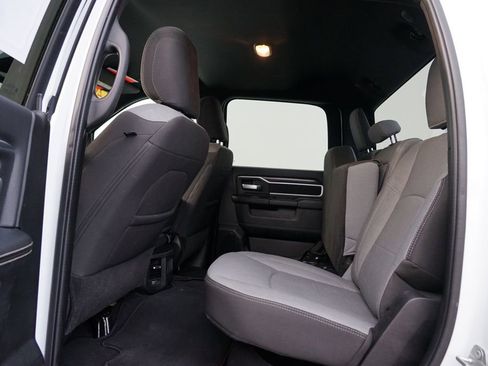 Used 2024 RAM 2500 Big Horn image 19