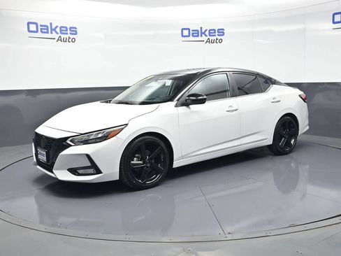 Used 2023 Nissan Sentra SR w/ Midnight Edition Package FWD image 4