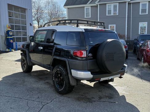Used 2007 Toyota FJ Cruiser 4WD image 6