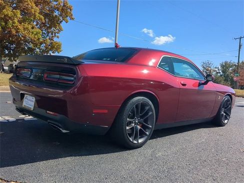 Used 2022 Dodge Challenger R/T Scat Pack image 4