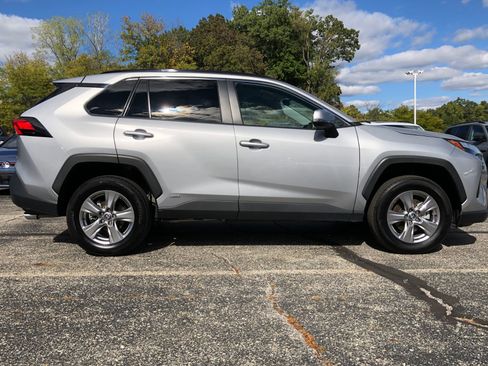 Used 2024 Toyota RAV4 XLE image 8