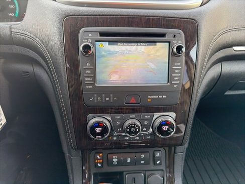 Used 2016 Chevrolet Traverse LT image 21