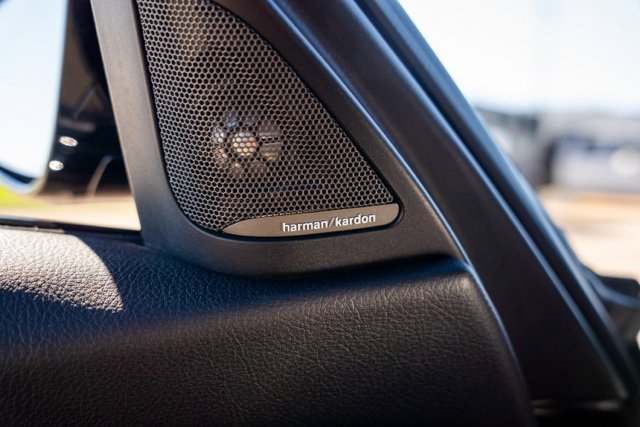 Used 2017 BMW M3 RWD image 19