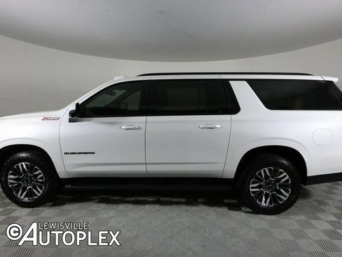 Used 2025 Chevrolet Suburban Z71 w/ Comfort Package image 10