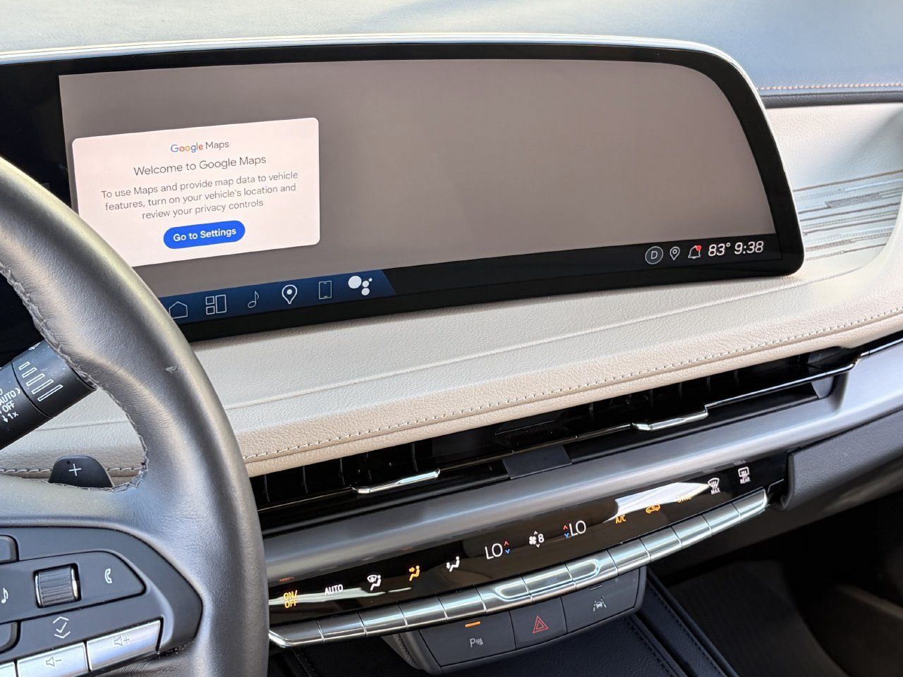 Certified 2025 Cadillac XT4 Premium Luxury FWD image 28