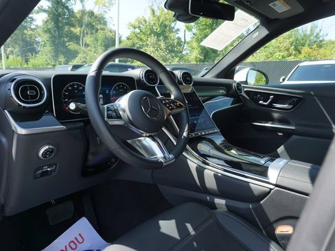 Certified 2025 Mercedes-Benz GLC 300 image 12