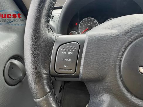 Used 2006 Jeep Liberty Sport AWD/4WD image 29