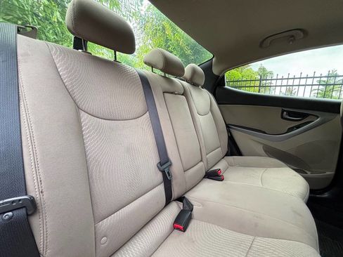 Used 2015 Hyundai Elantra SE w/ Option Group 02 image 19