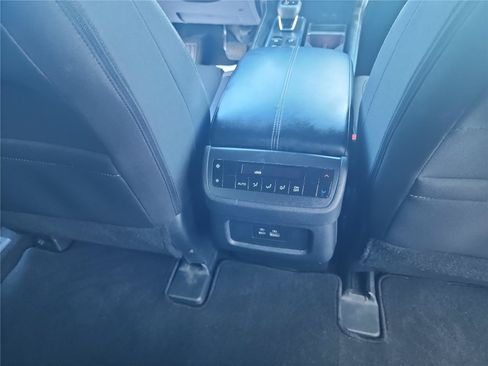 Used 2024 Nissan Pathfinder SV FWD image 26