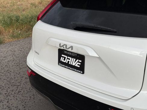 Used 2023 Kia Niro Wind FWD image 11
