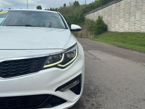 Used 2019 Kia Optima LX FWD image 9