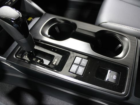 New 2026 Subaru Outback Limited image 17