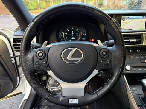 Used 2016 Lexus IS 350 image 11