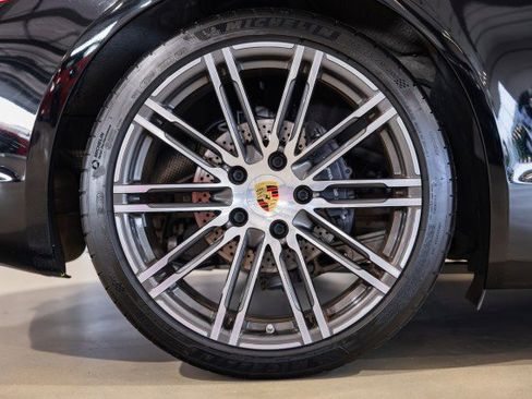 Used 2016 Porsche Cayman image 22