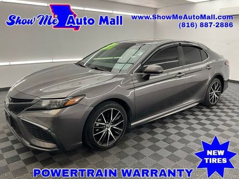 Used 2023 Toyota Camry SE FWD image 1