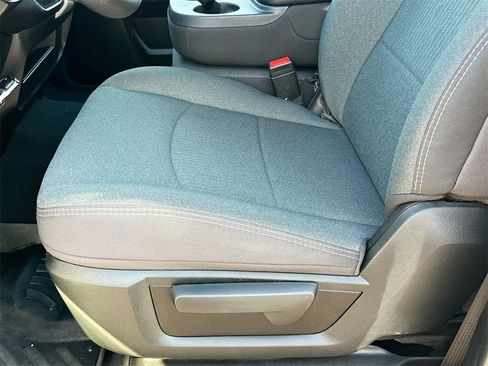 Used 2024 RAM 3500 Tradesman w/ Chrome Appearance Group image 18