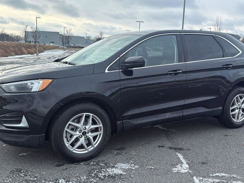 Used 2023 Ford Edge SEL image 14