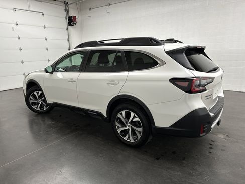 Used 2021 Subaru Outback Limited w/ Popular Package #2 AWD/4WD image 5
