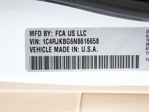 Used 2022 Jeep Grand Cherokee L Limited w/ Luxury Tech Group II image 30