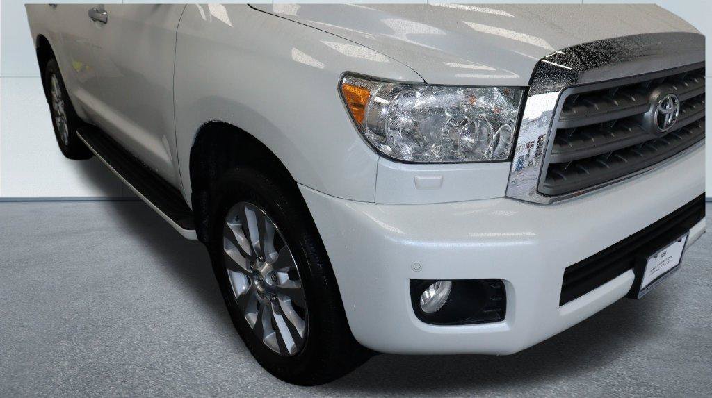 Used 2016 Toyota Sequoia Platinum AWD/4WD image 13