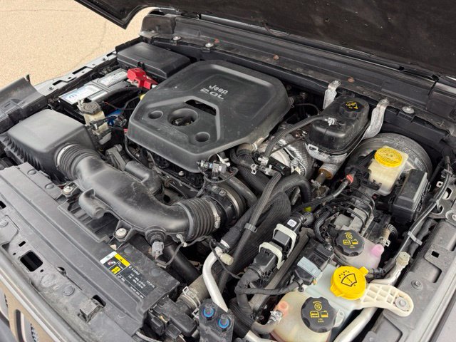 Used 2018 Jeep Wrangler Unlimited Sahara AWD/4WD image 41