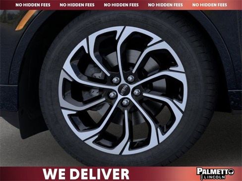 New 2026 Lincoln Nautilus Reserve image 19