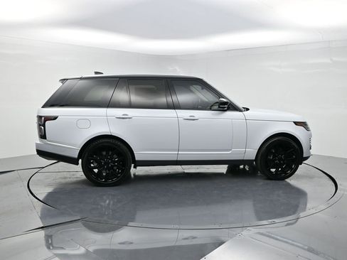 Used 2018 Land Rover Range Rover Supercharged image 4