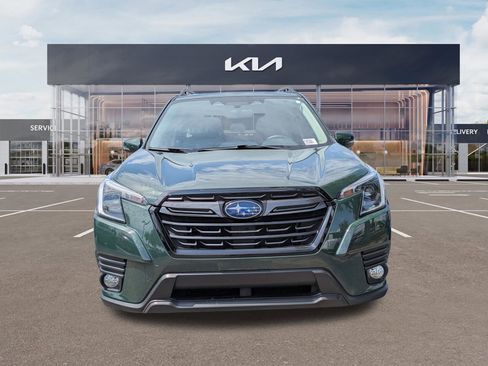 Used 2023 Subaru Forester Limited AWD/4WD image 7