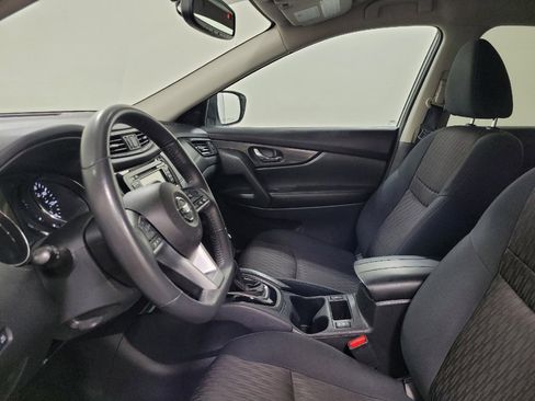 Used 2017 Nissan Rogue SV w/ SV Premium Package FWD image 17