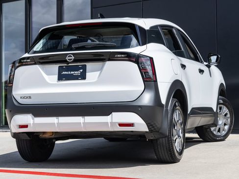 Used 2026 Nissan Kicks S FWD image 8