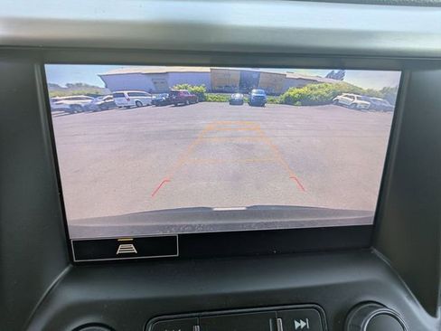 Used 2023 GMC Acadia SLT AWD/4WD image 15