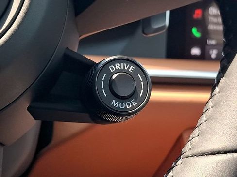Certified 2025 Porsche 911 Turbo AWD/4WD image 29